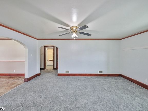 4th image of 12 Limekiln Rd