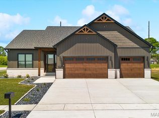 585 Tea Olive Blvd, Ofallon, IL 62269