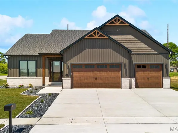 585 Tea Olive Blvd, Ofallon, IL 62269