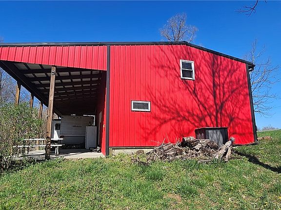 2nd image of 7921 W County Road 675 S