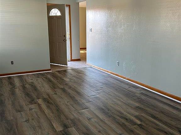 3rd image of 3006 Epworth Ln