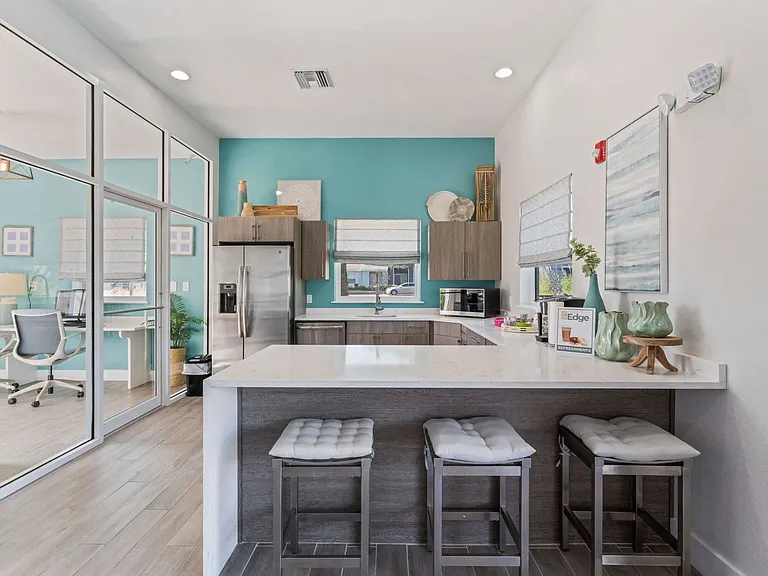Eden's Edge Apartments — Photo 11