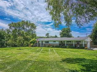 100 Park Dr, Valencia, PA 16059