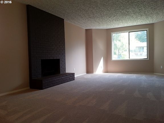 5th image of 1110 SE 105th Ave