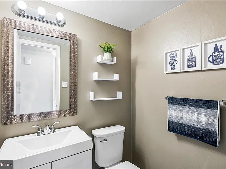 7823 Provincetown Dr — Photo 7