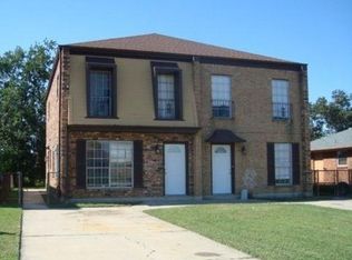 8528 Deerfield Dr, Chalmette, LA 70043