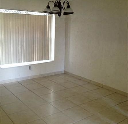 5th image of 1271 NW 178th Ter