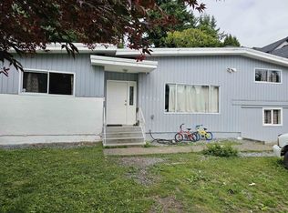 10297 129th St, Surrey, BC V3T 3H1