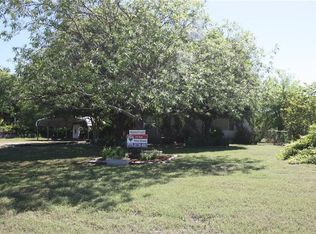 68 Baugh Rd, Gainesville, TX 76240