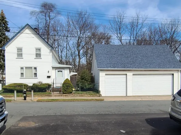 17 Heusden St, Staten Island, NY 10303