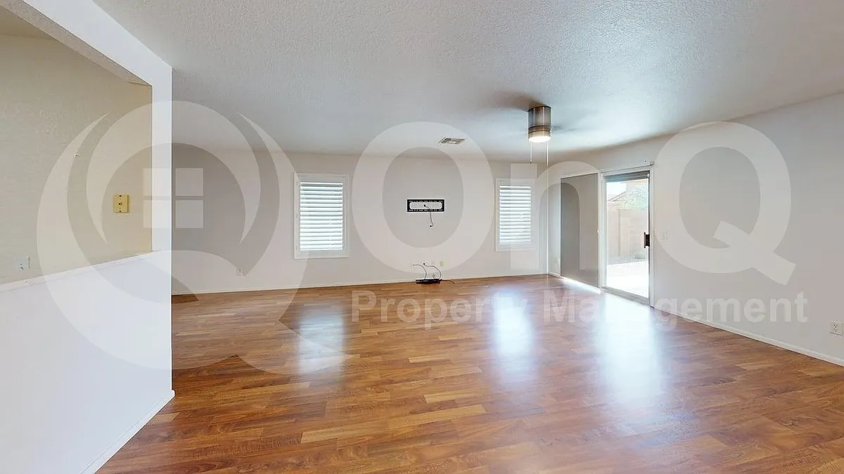 2 bed, 2.0 bath, 1560 sqft, $1,750 — Photo 4