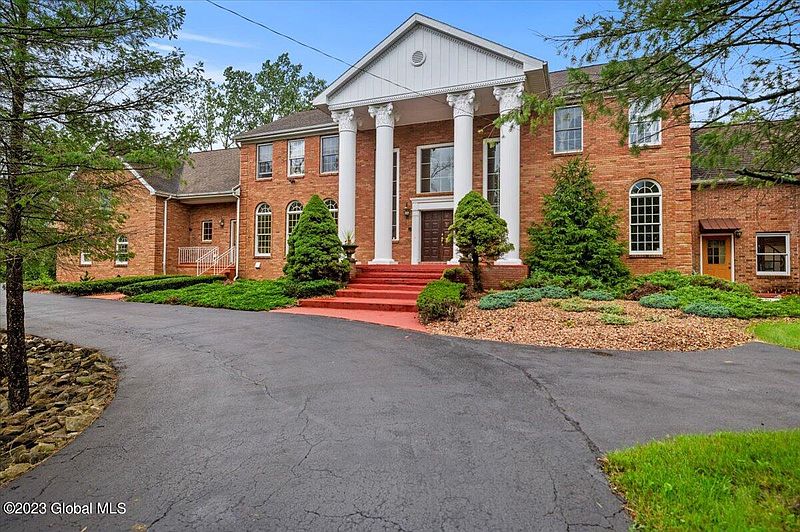 3rd image of 20 Nott Road