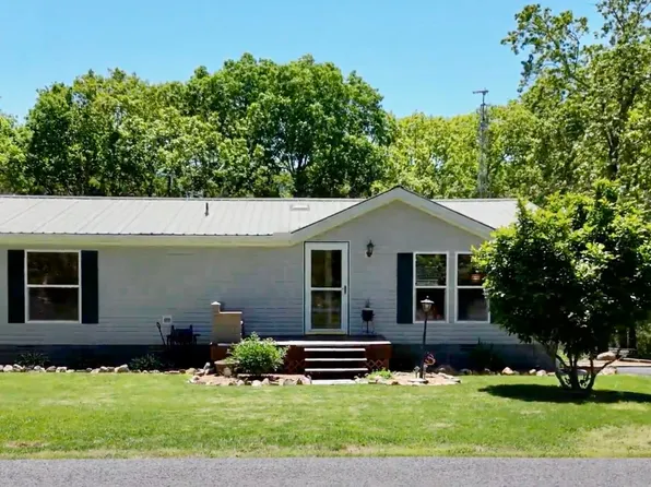 696 Cedar Point Rd, Benton, KY 42025