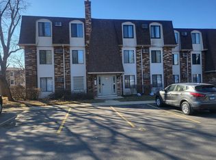 259 W Court Of Shorewood APT 2A, Vernon Hills, IL