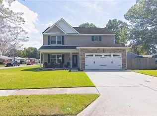 881 Alma Dr, Norfolk, VA 23518