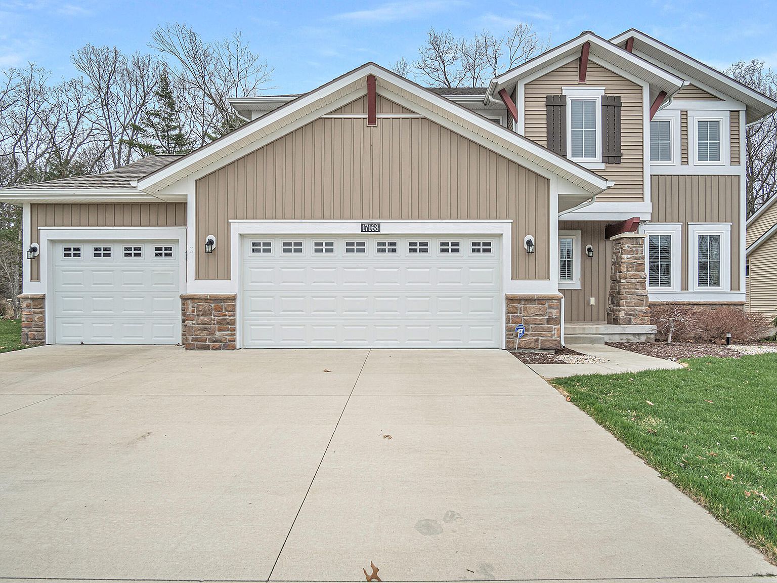 17168 Birchview Dr, Nunica, MI 49448 Zillow