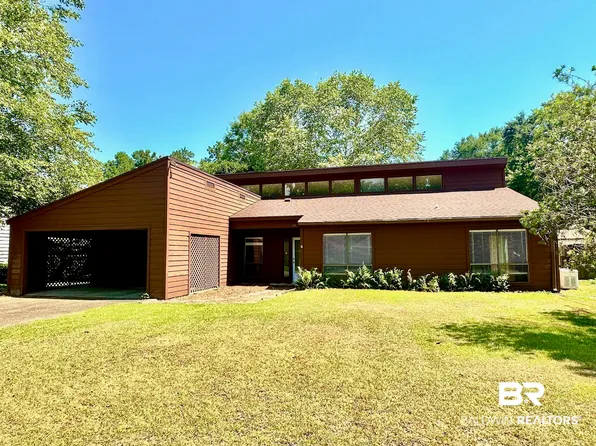 113 Cherryhill Dr, Daphne, AL 36526