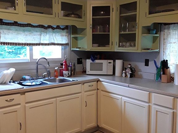 5th image of 157 Prospect Ave