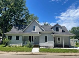 402 W Walnut St, Nappanee, IN 46550