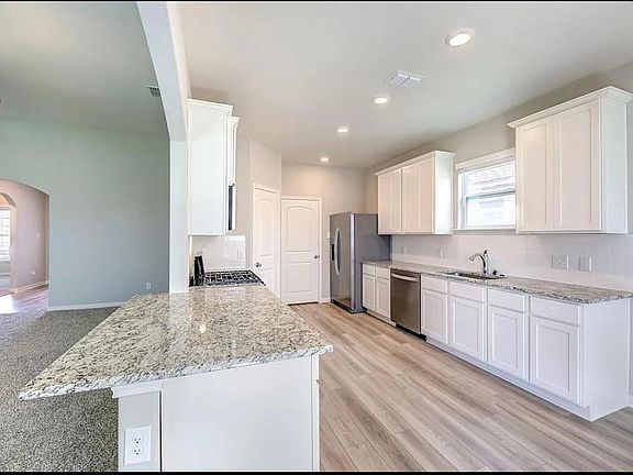 4th image of 2020 Erlinda Dr