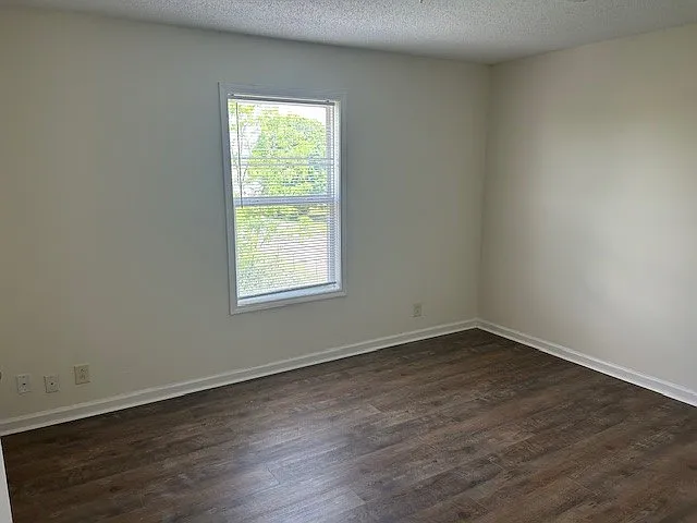 213 Terminal Rd #E — Photo 8