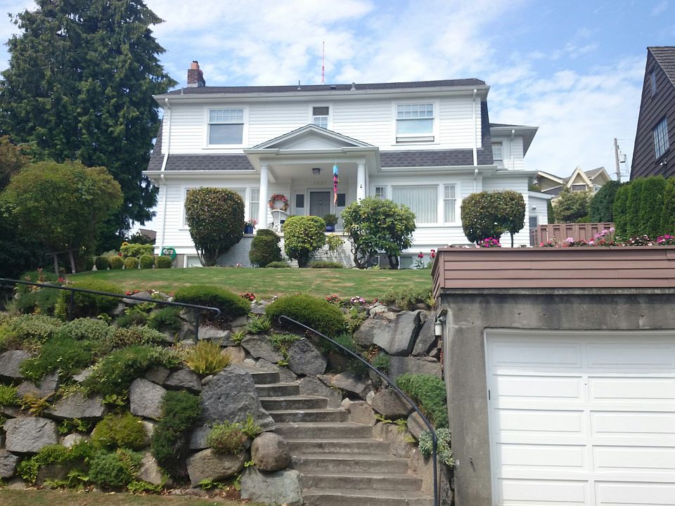 1st image of 1227 Bigelow Ave N