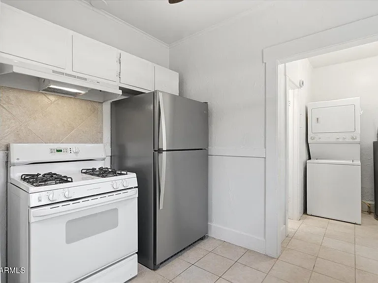 930 E Coronado Rd #BACK — Photo 12