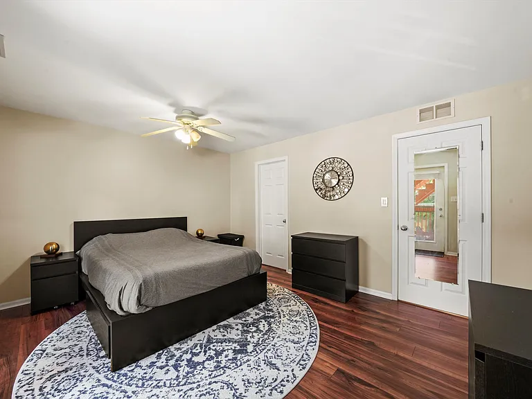 1475 N Larrabee St #B — Photo 8
