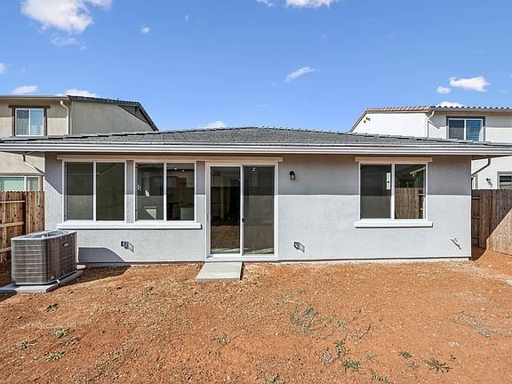 Starblossom 59 Backyard