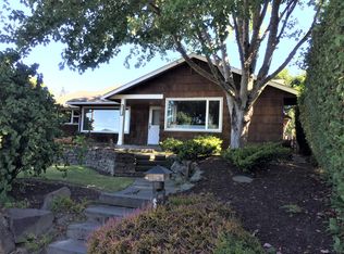 678 14th Ave W, Kirkland, WA 98033