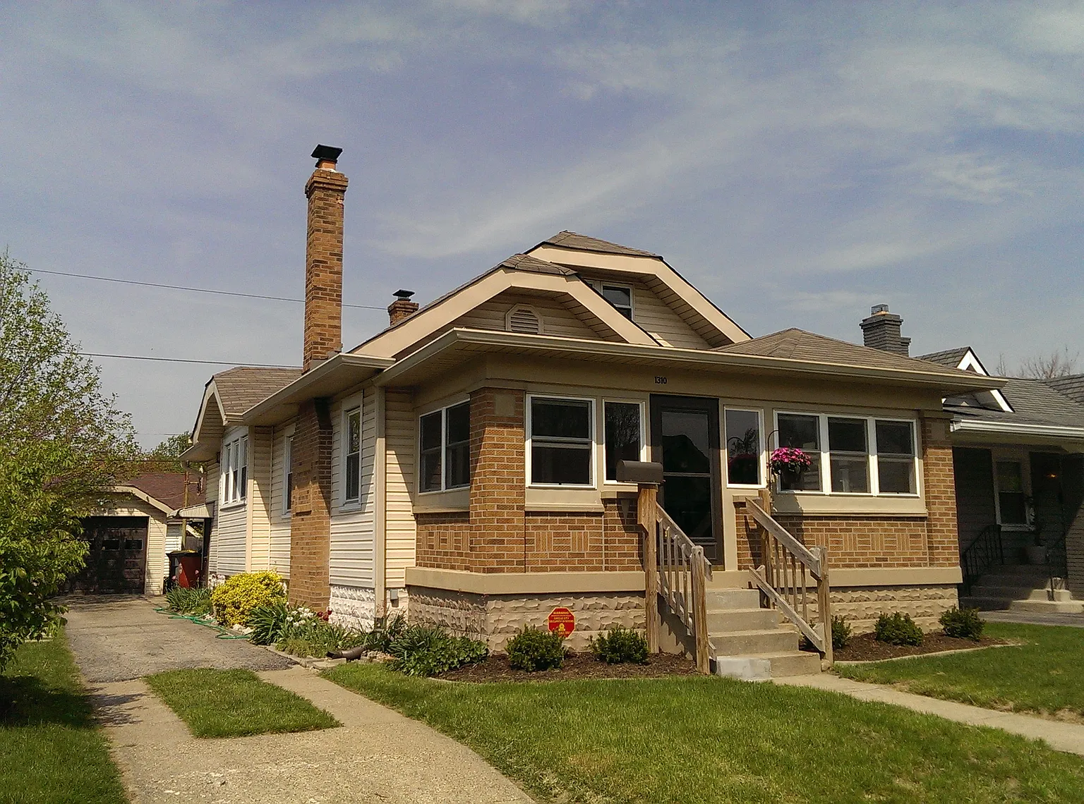 1310 N Linwood Ave photo 1