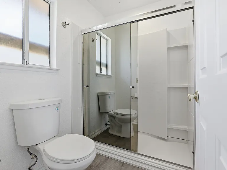 9837 E Avenue R10 — Photo 7