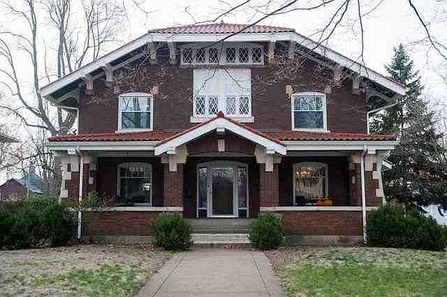 1st image of 901 Strong Ave