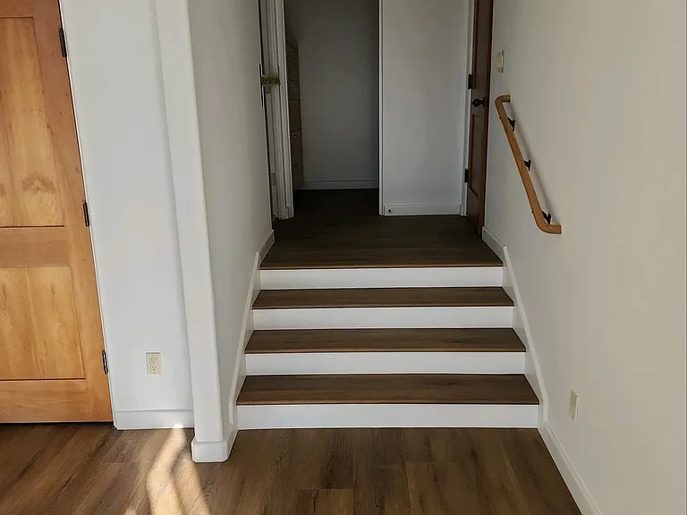 32 Gravatt Dr — Photo 12