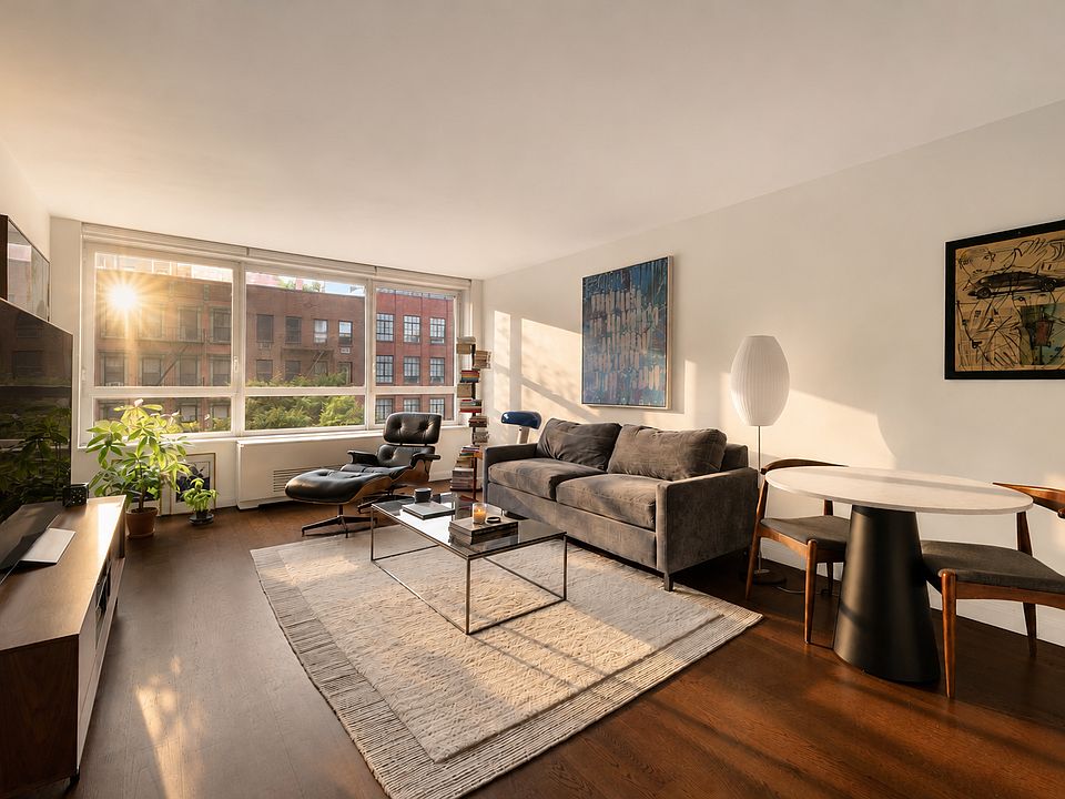 1st image of 200 E 94th St APT 312