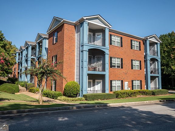 3rd image of 120 Moose Club Dr Unit B2