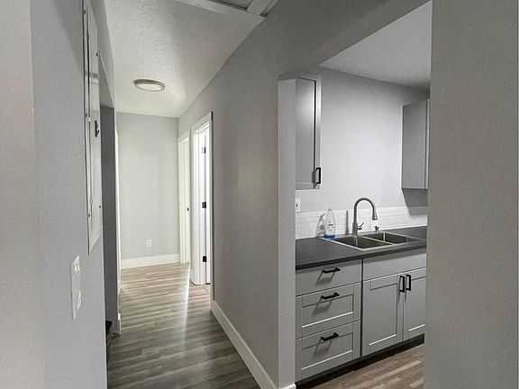 3rd image of 226 Bronson St