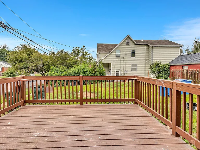 401 Sanford Ave — Photo 30