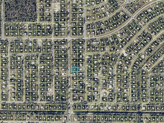 2nd image of 223 Bell Blvd S