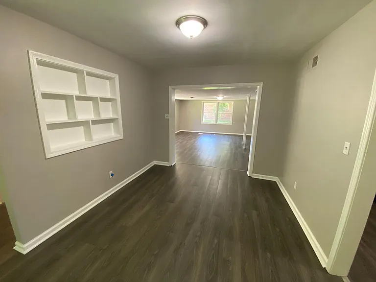 1346 Wedgewood Dr — Photo 5