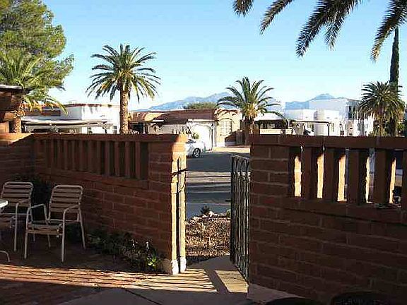 4th image of 406 S Paseo Solana