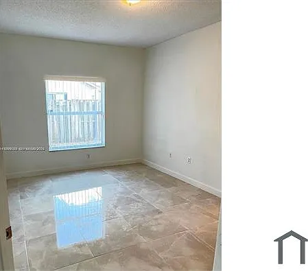 8784 SW 213th Ln — Photo 12