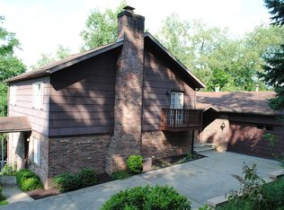 113 Oakview Dr, Morgantown, WV 26505