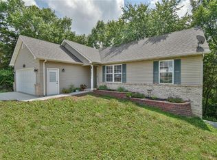 520 Eagle Ridge Dr, Union, MO 63084