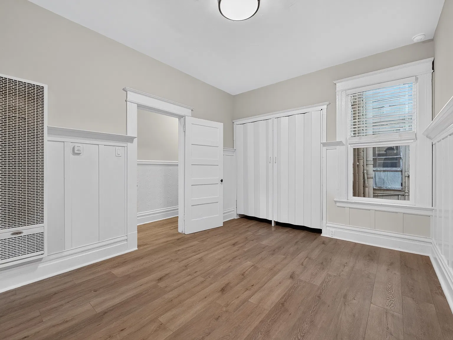 166 - 172 Julian Ave — Photo 3