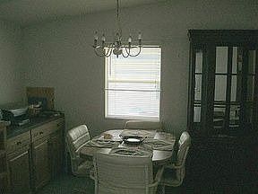 3rd image of 4607 Skyline Dr