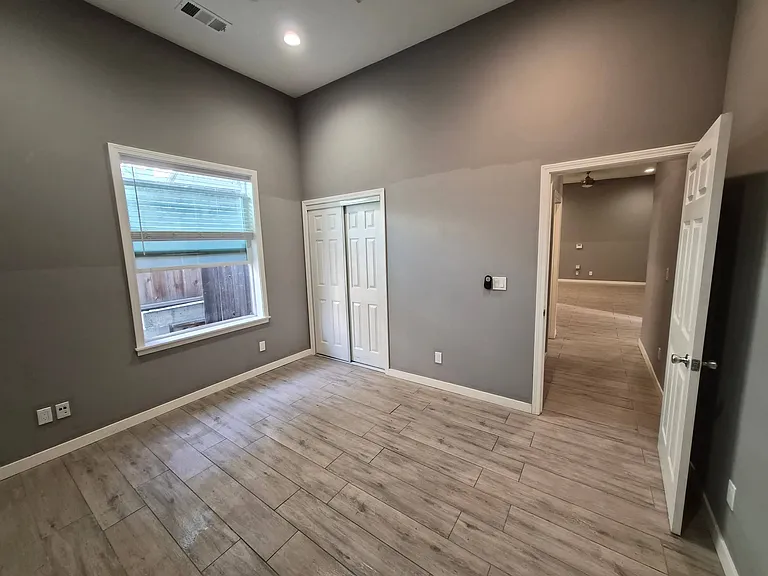 3215 Telegraph Ave #102 — Photo 8