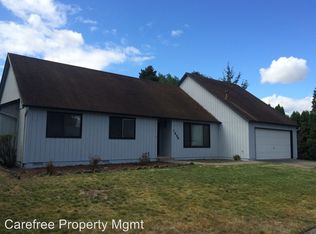 1696 NE Kennedy Ln, Hillsboro, OR