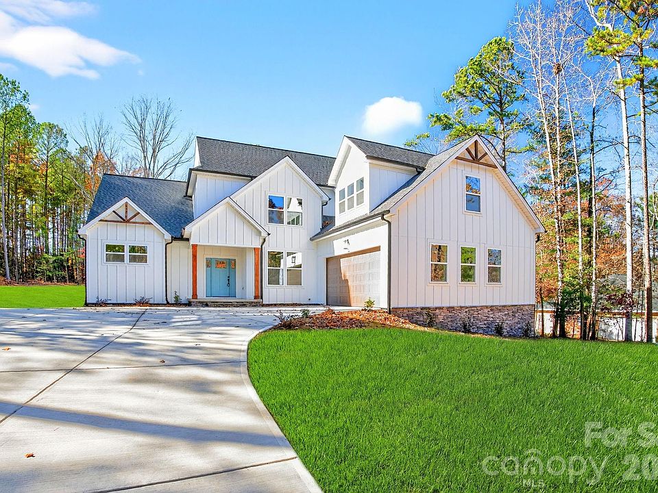 1st image of 51 Windsor Dr