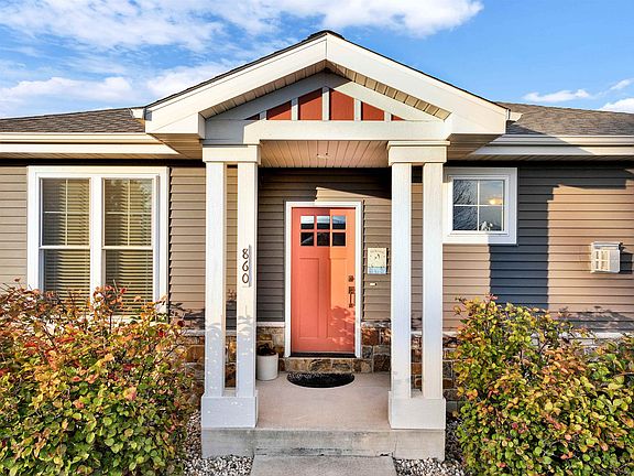 5th image of 860 Whispering Pines Cir